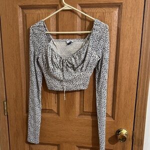 American Eagle Outfitters Black & White Long Sleeve Cropped Top
